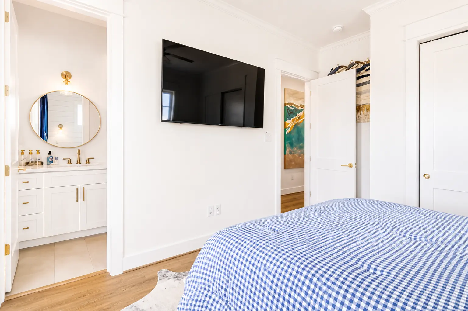 Back angle of the guest bedroom and seating nook
