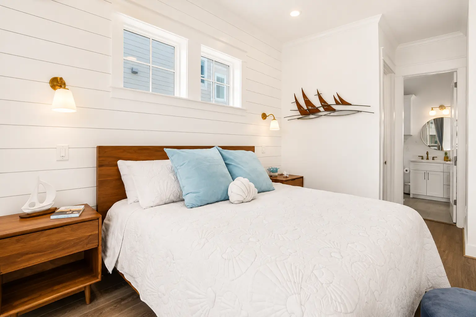 Additional bedroom with plush bedding